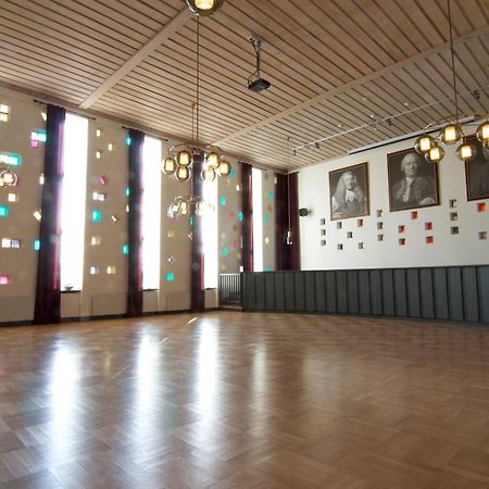 Hotell Tinget Sala Kültér fotó