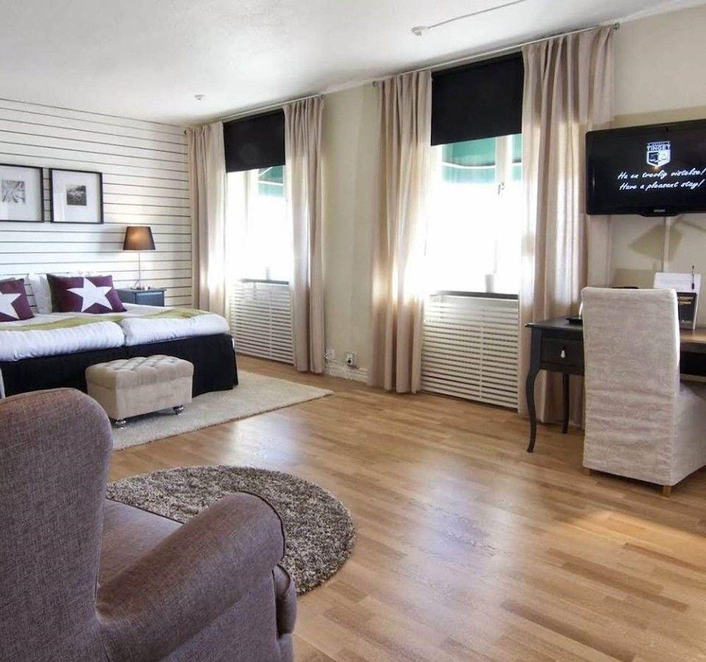 Hotell Tinget Sala Kültér fotó